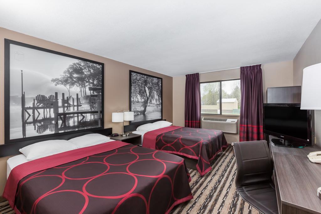Super 8 By Wyndham Spirit Lake/Okoboji Экстерьер фото