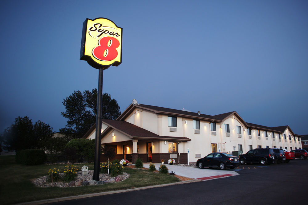Super 8 By Wyndham Spirit Lake/Okoboji Экстерьер фото