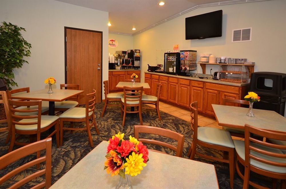 Super 8 By Wyndham Spirit Lake/Okoboji Экстерьер фото