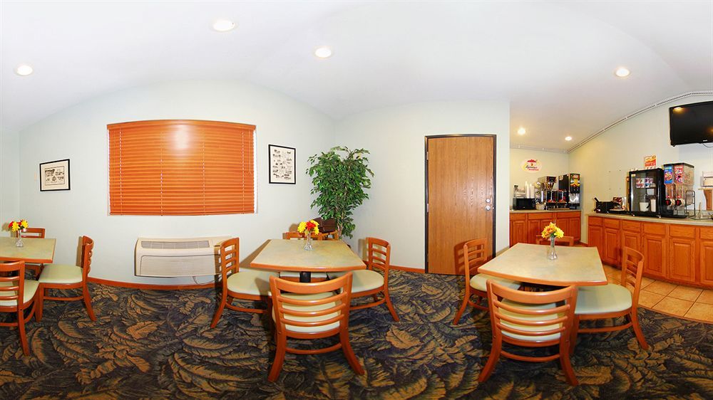 Super 8 By Wyndham Spirit Lake/Okoboji Экстерьер фото